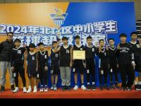 米兰体育电竞-包含奥格斯堡队认真备战，精神饱满拼搏的词条