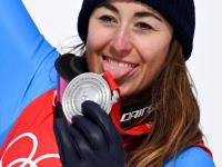 米兰体育官方入口-瑞士滑雪选手创造新纪录夺冠