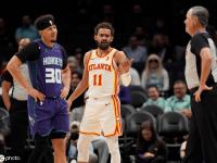 米兰体育登录-包含老鹰大胜骑士，特雷-杨砍下生涯首枚三双的词条