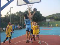 米兰体育中国官网-篮球比赛精彩纷呈，吸引众多球迷观看