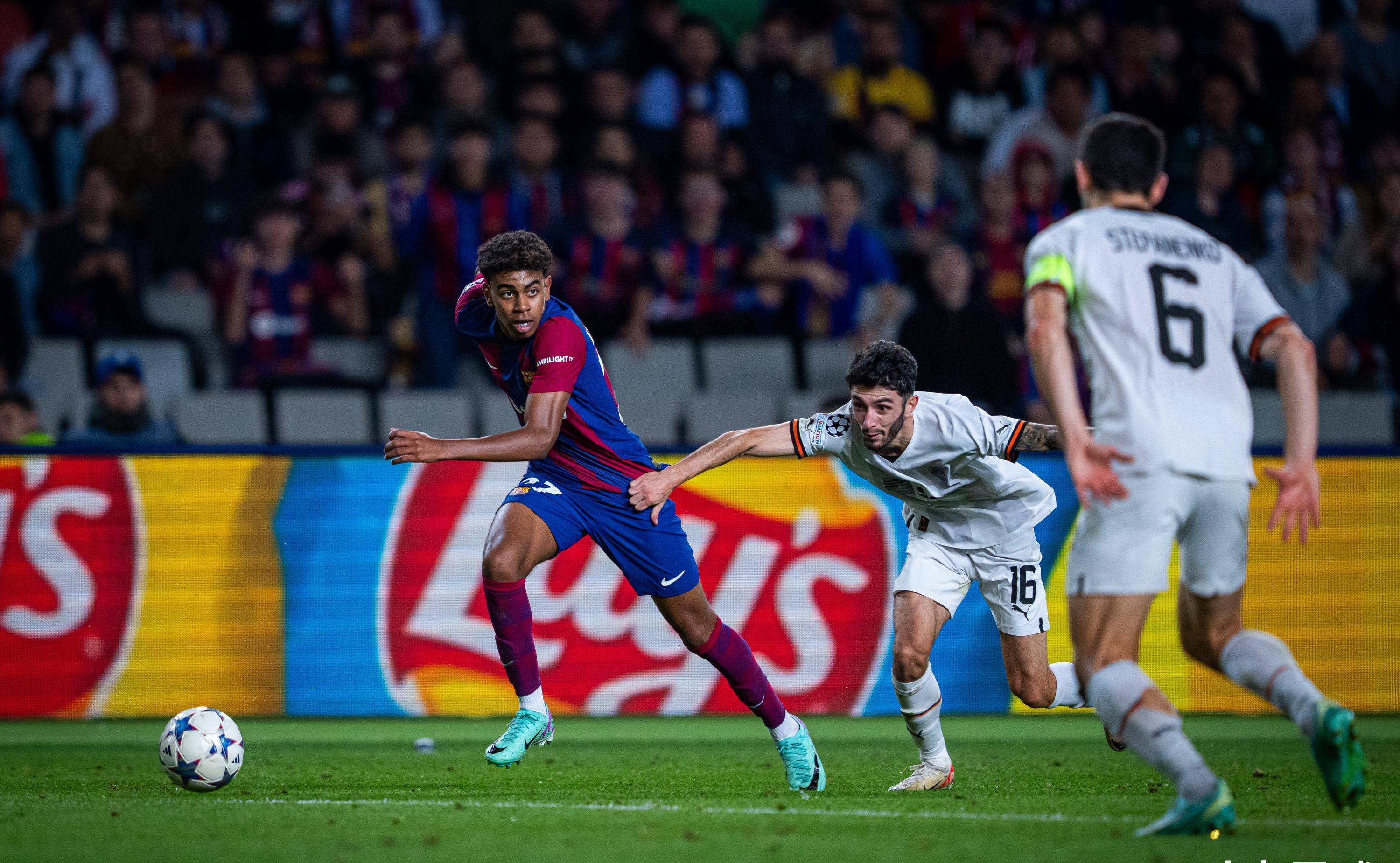 新型巴萨阵容击溃对手坚决的简单介绍 新型巴萨阵容击溃对手坚决的简单介绍