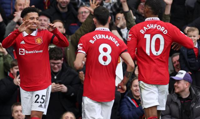 曼联重返胜利轨道,击败对手 曼联重返胜利轨道,击败对手