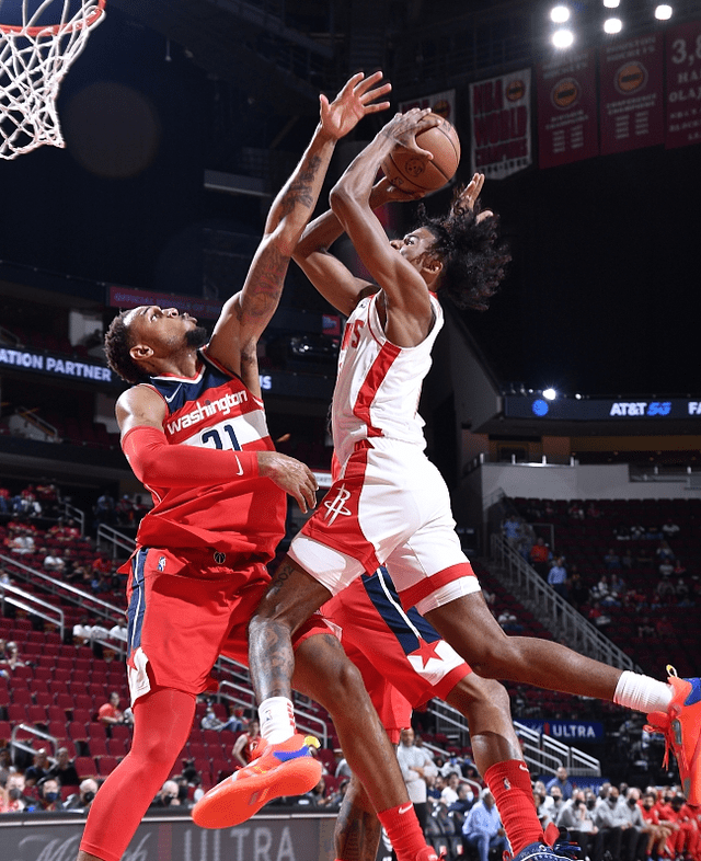 关于猛龙备战新赛季信心满满期待反弹的信息